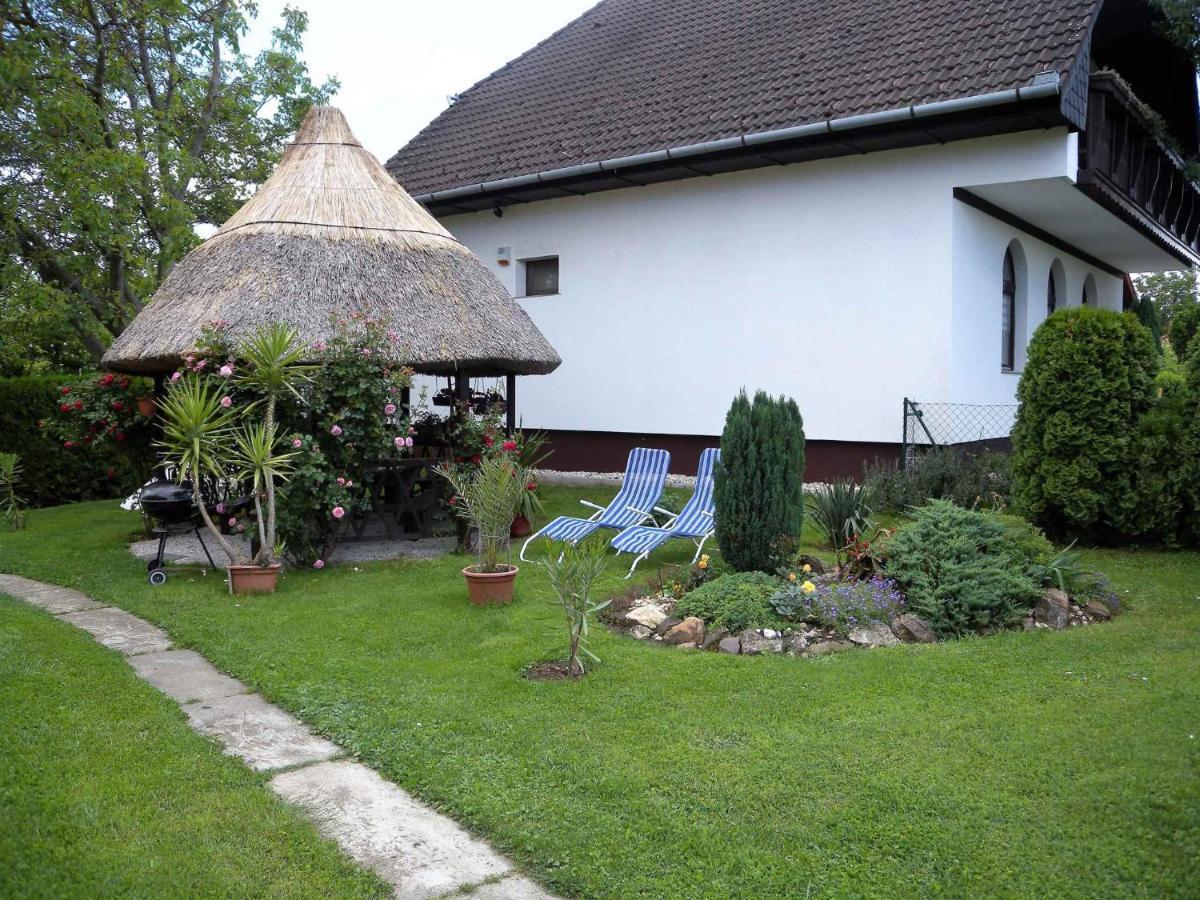 Apartment Balatonbereny 4 Exteriér fotografie