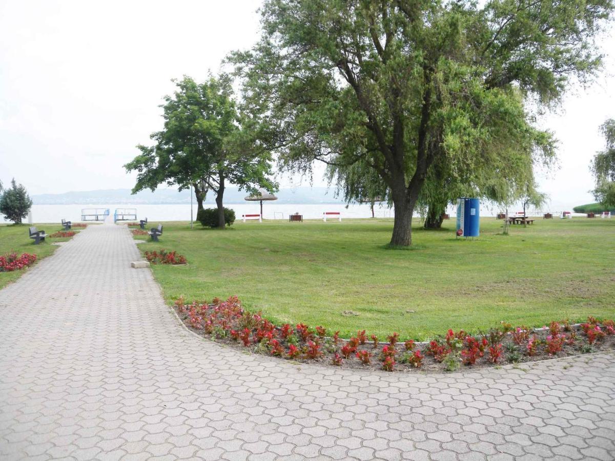 Apartment Balatonbereny 4 Exteriér fotografie