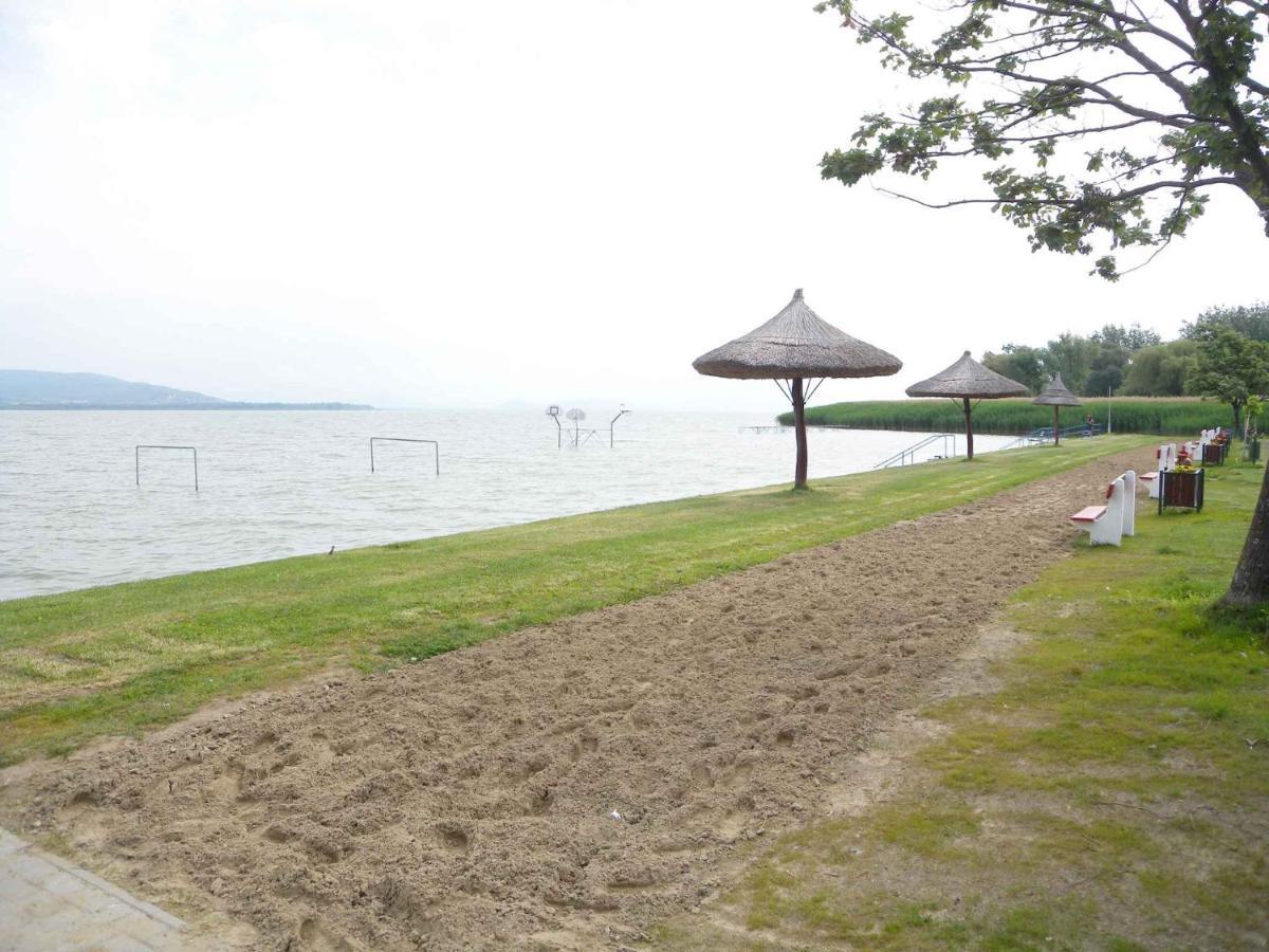 Apartment Balatonbereny 4 Exteriér fotografie