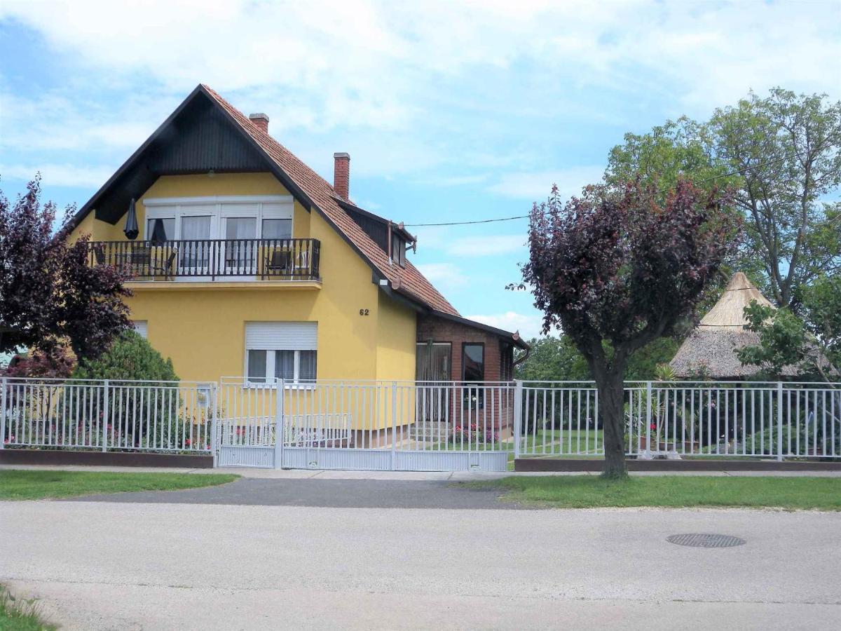 Apartment Balatonbereny 4 Exteriér fotografie